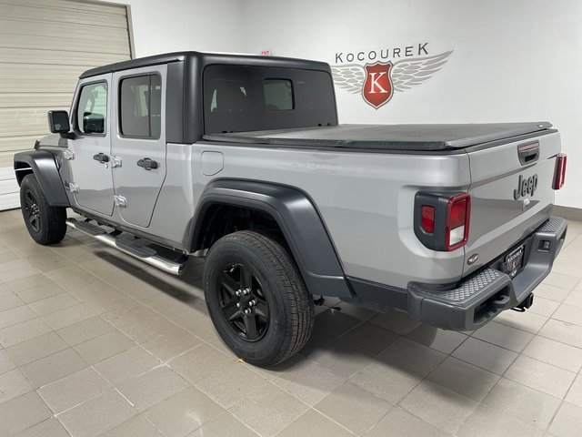 2020 Jeep Gladiator Sport S photo 3