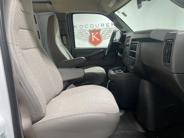 2026 Chevrolet Express Cargo Work Van - Photo 21