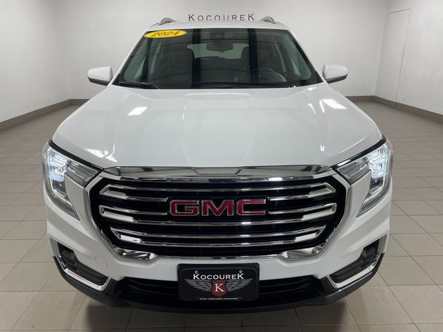 2024 Gmc Terrain SLT photo 2