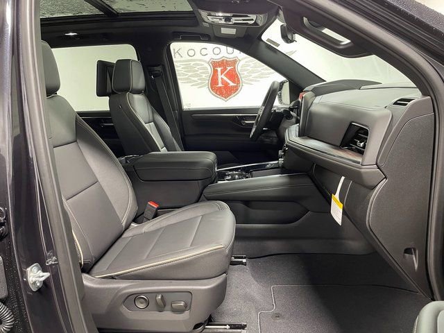 2026 Chevrolet Suburban Premier - Photo 23