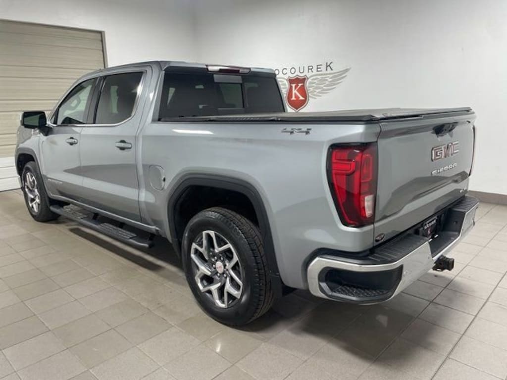 Used 2023 GMC Sierra 1500 SLE Truck