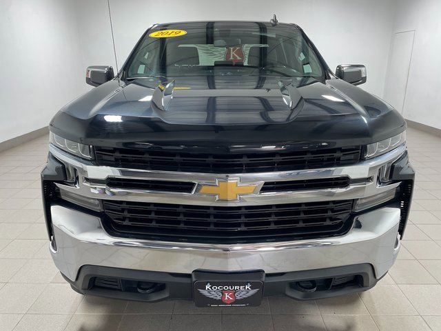 2019 Chevrolet Silverado 1500 LT photo 2