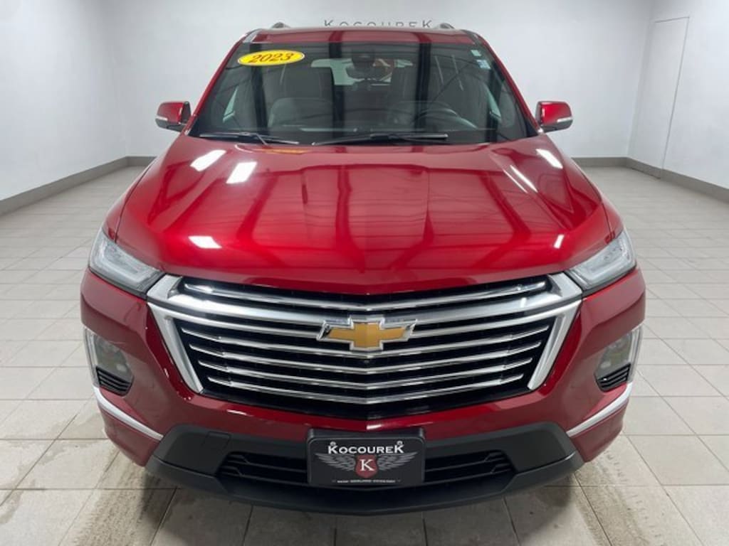 Used 2023 Chevrolet Traverse Premier SUV