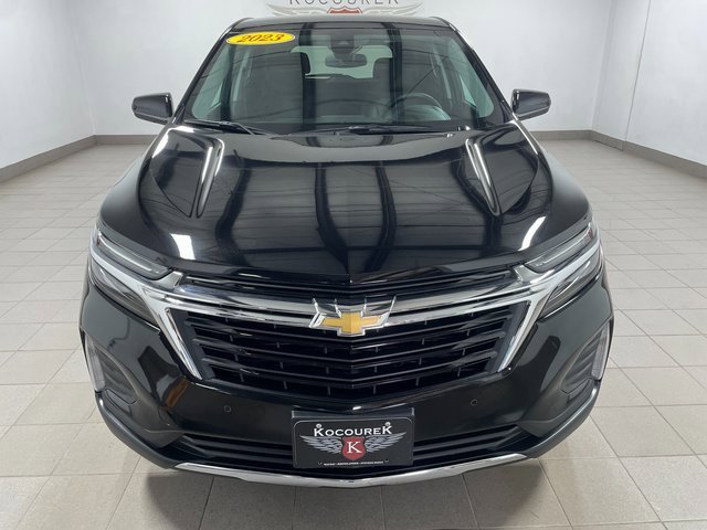 2023 Chevrolet Equinox LT photo 2