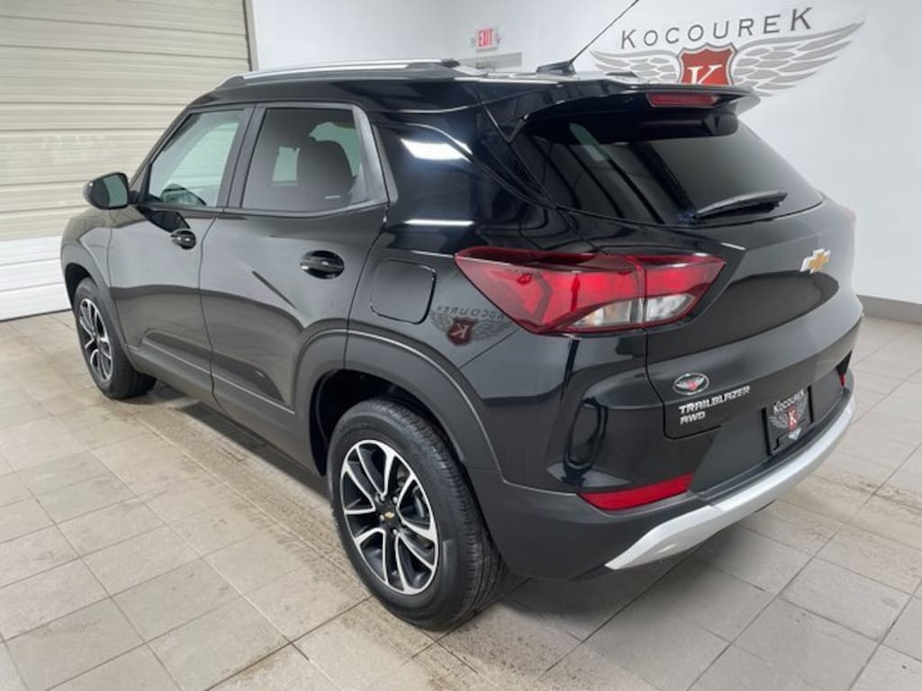 Used 2025 Chevrolet Trailblazer LT SUV