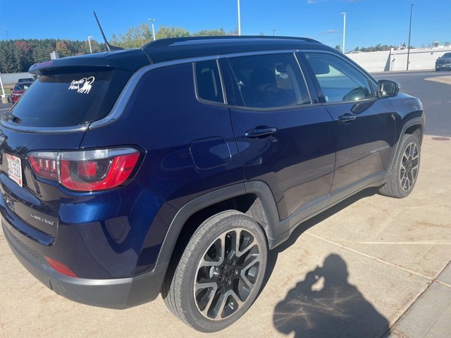 2017 Jeep Compass Limited photo 2