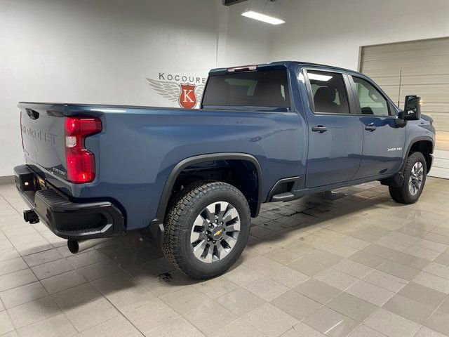 2026 Chevrolet Silverado 2500 HD Custom - Photo 6