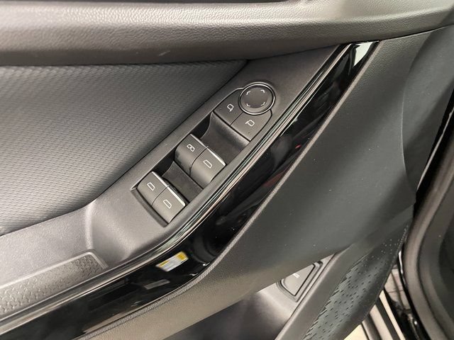 2027 Chevrolet Equinox RS - Photo 19
