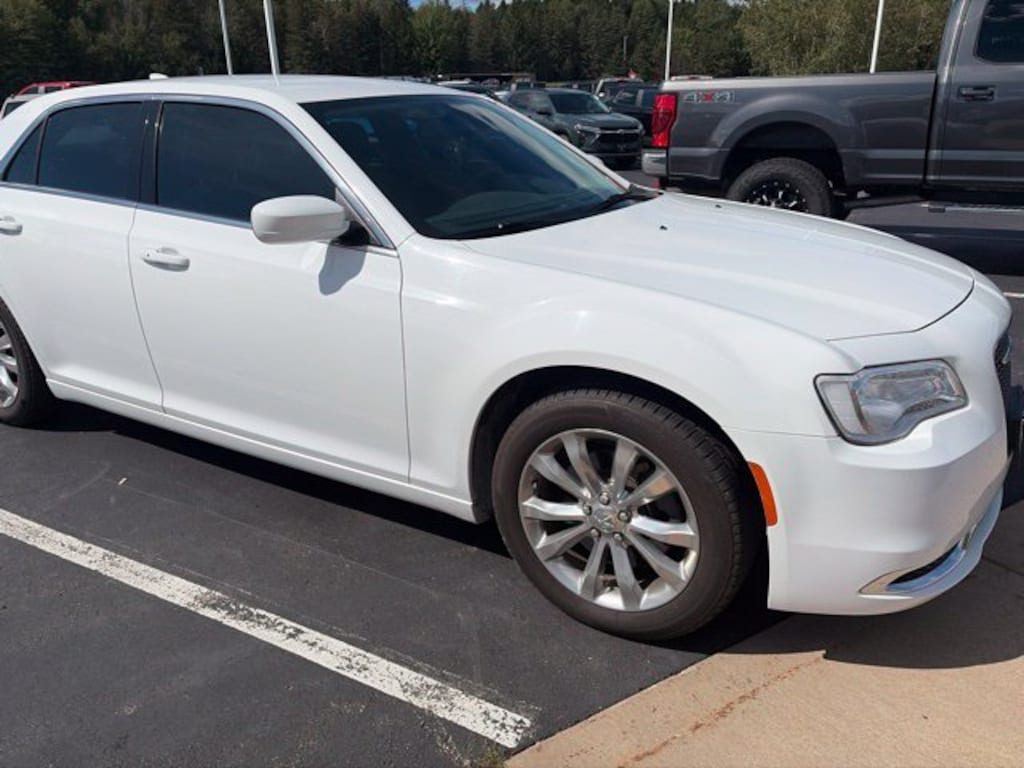 Used 2018 Chrysler 300 Touring