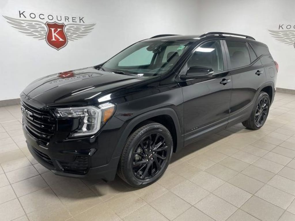 Used 2023 GMC Terrain SLE SUV