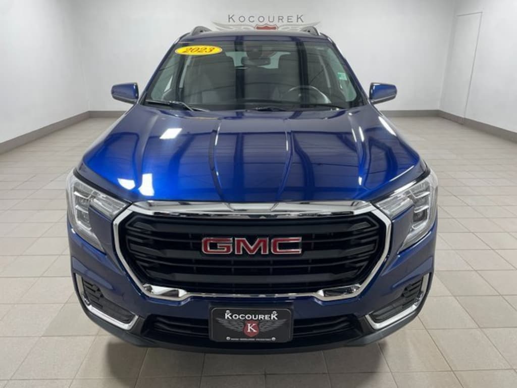 Used 2023 GMC Terrain SLE SUV