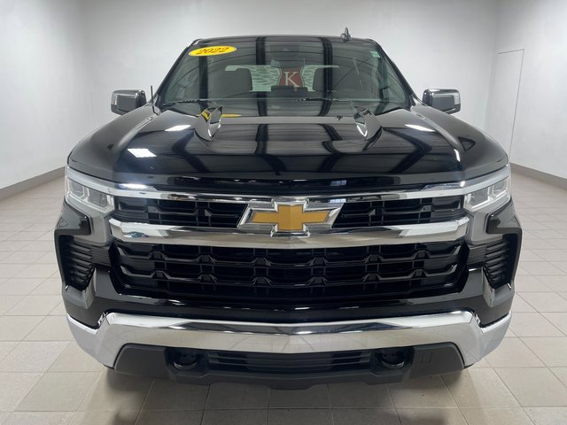2022 Chevrolet Silverado 1500 LT photo 2