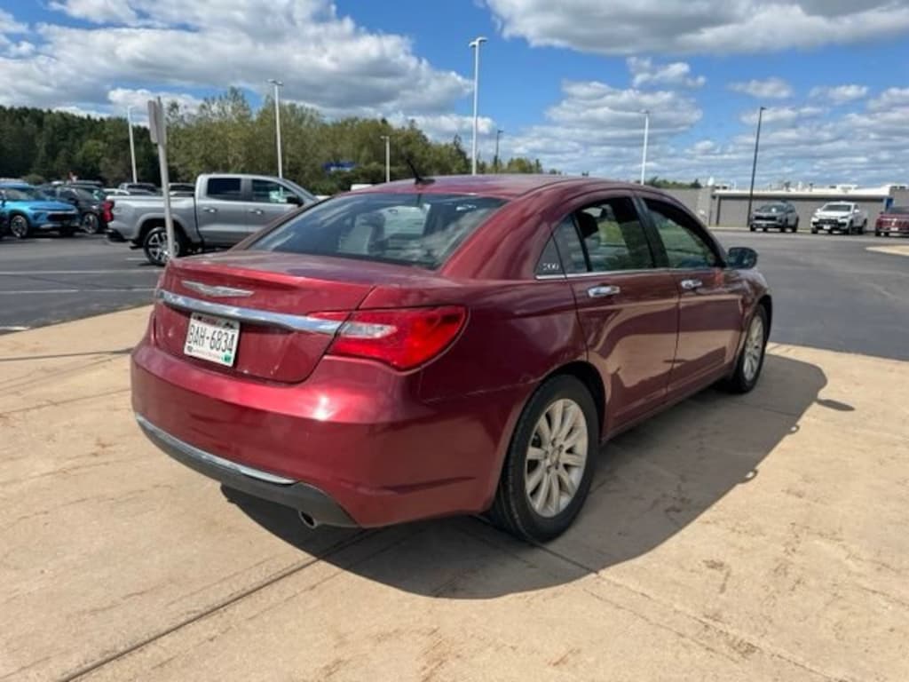 Used 2013 Chrysler 200 Limited