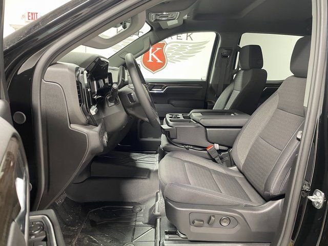 2026 Chevrolet Silverado 1500 LT - Photo 11