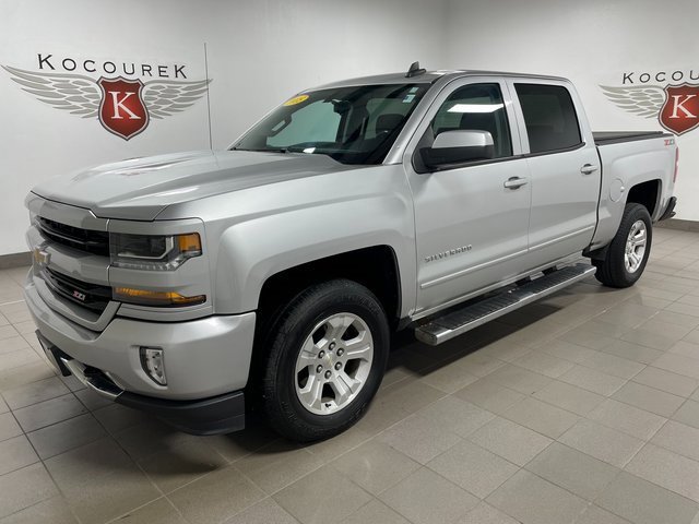 2018 Chevrolet Silverado 1500 LT photo 3