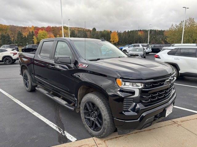 2022 Chevrolet Silverado 1500 RST photo 3