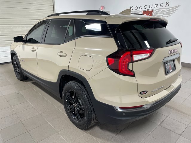 2022 Gmc Terrain AT4 photo 2