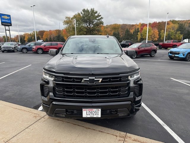 2022 Chevrolet Silverado 1500 RST photo 2