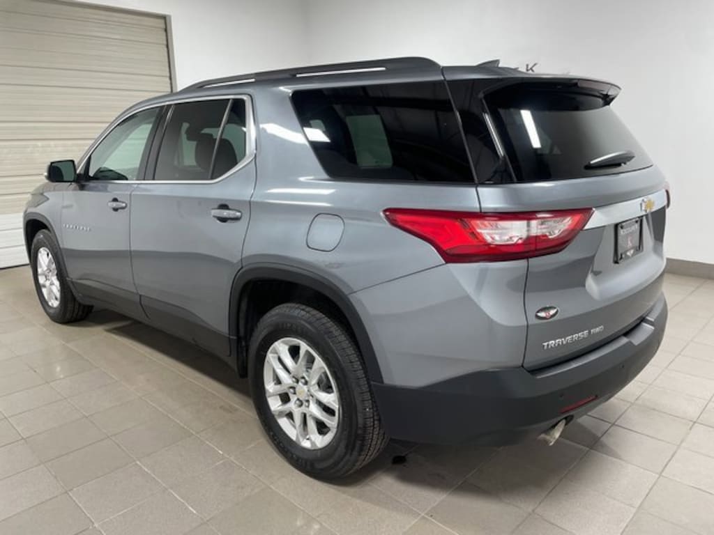 Used 2021 Chevrolet Traverse LT Cloth SUV