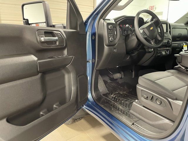 2026 Chevrolet Silverado 2500 HD Custom - Photo 10