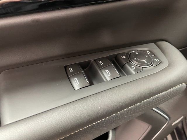 2026 Chevrolet Suburban Premier - Photo 20
