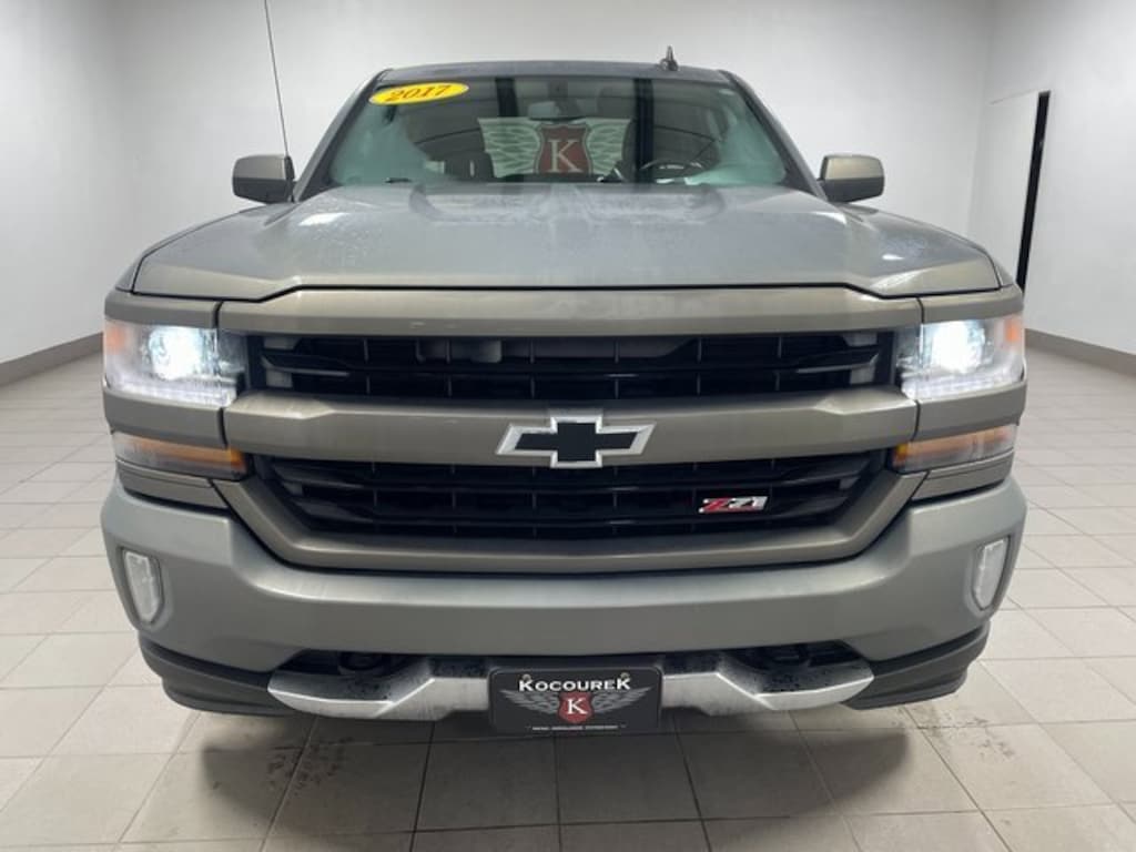 Used 2017 Chevrolet Silverado 1500 LT Truck