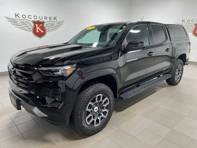 2023 Chevrolet Colorado Z71 photo 3