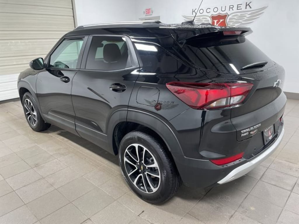 Used 2024 Chevrolet Trailblazer LT SUV