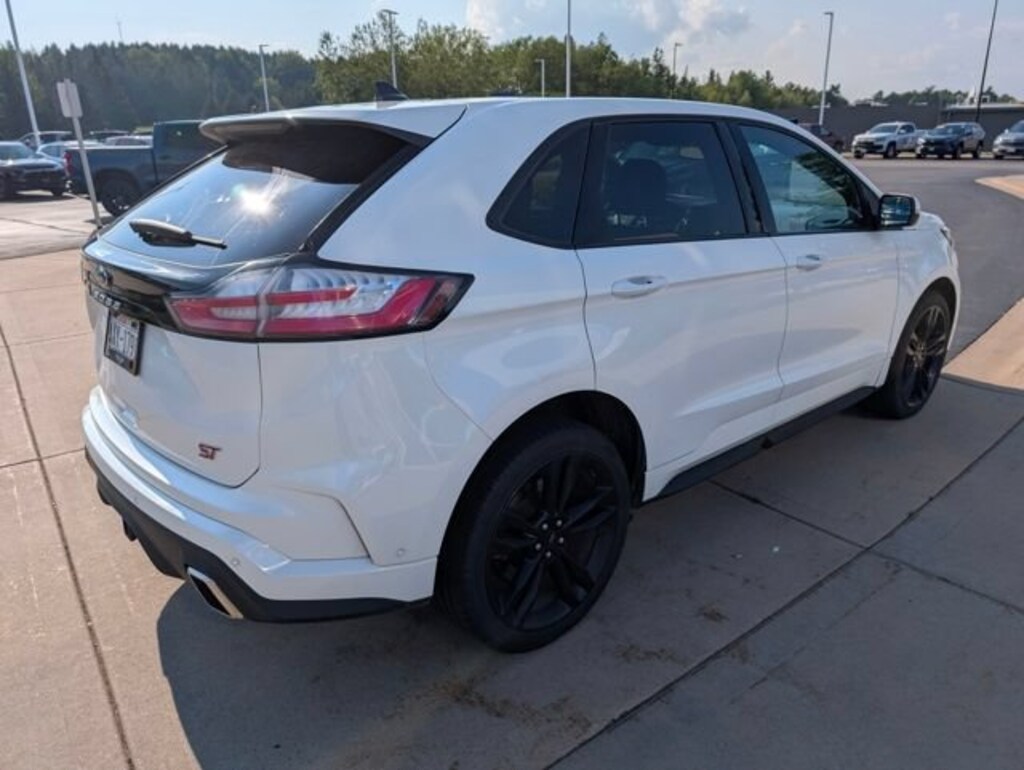 Used 2022 Ford Edge ST