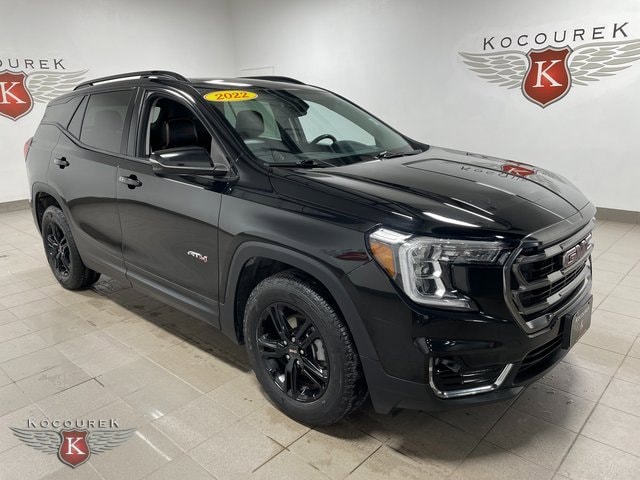 2022 GMC Terrain AT4's photo