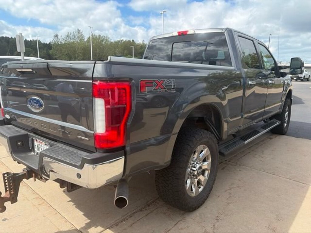 Used 2017 Ford Super Duty F-250 SRW Lariat