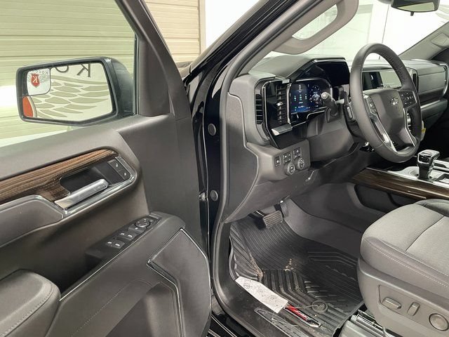 2026 Chevrolet Silverado 1500 LT Trail Boss - Photo 10