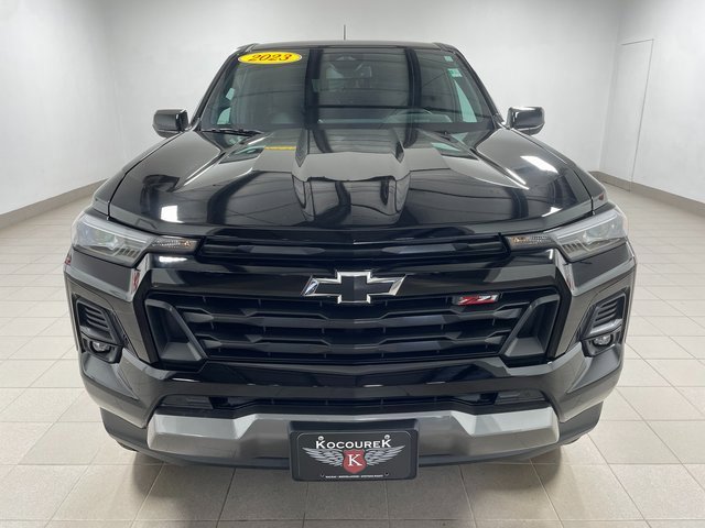 2023 Chevrolet Colorado Z71 photo 2