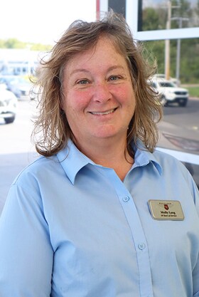 Staff member MOLLY from f5067deba7f0