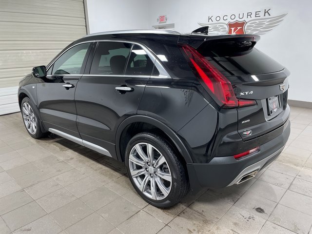 2023 Cadillac XT4 Premium Luxury photo 4