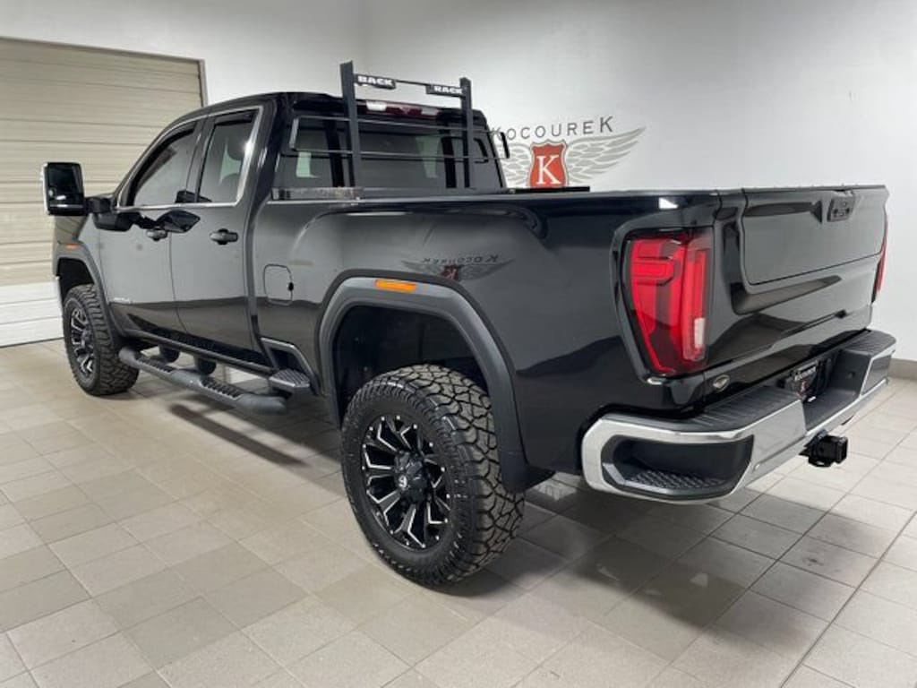 Used 2022 GMC Sierra 2500 HD SLT Truck