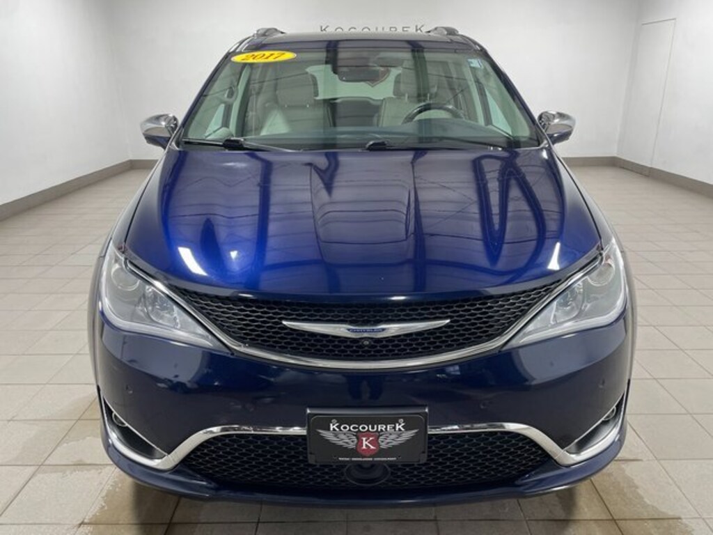 Used 2017 Chrysler Pacifica Limited