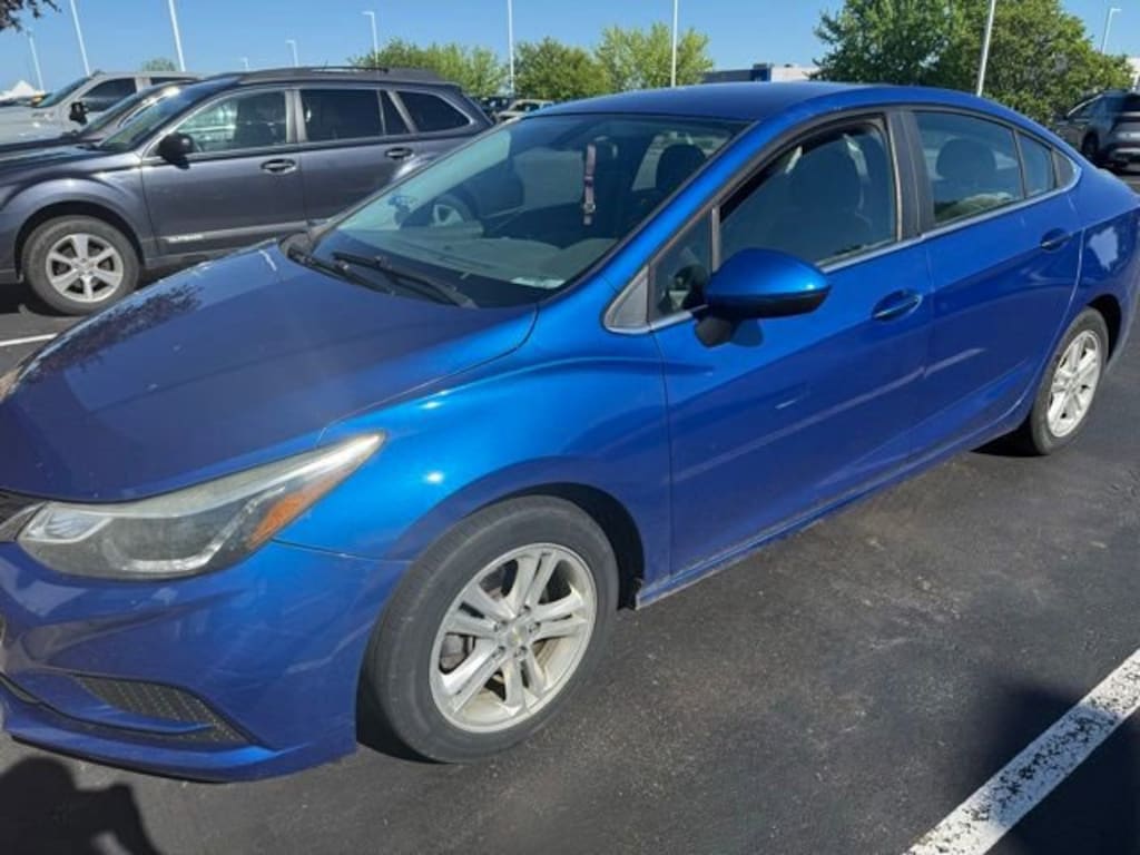Used 2016 Chevrolet Cruze LT Car