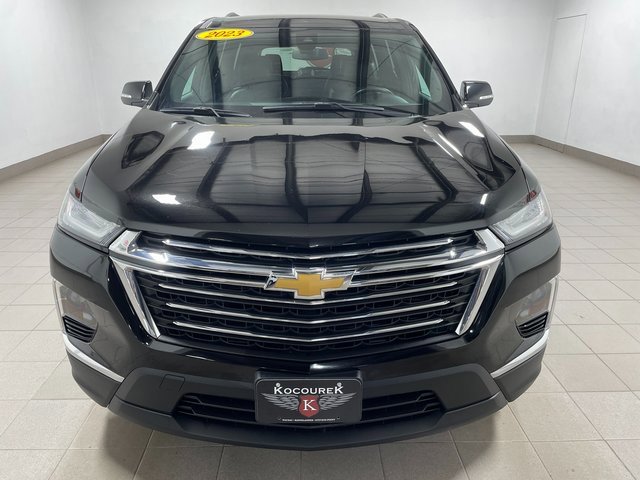 2023 Chevrolet Traverse Cloth photo 2