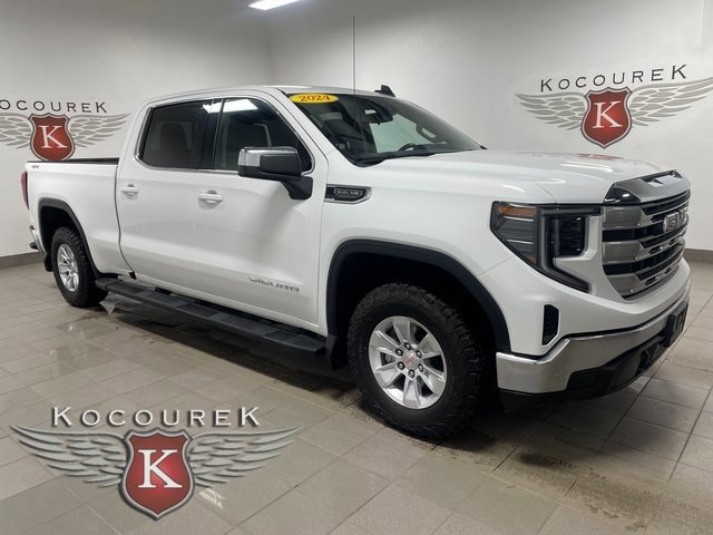 2024 GMC Sierra 1500 SLE's photo