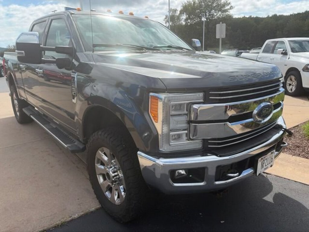Used 2017 Ford Super Duty F-250 SRW Lariat