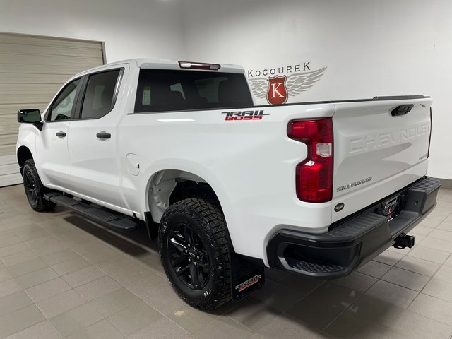 2024 Chevrolet Silverado 1500 Custom Trail Boss photo 4