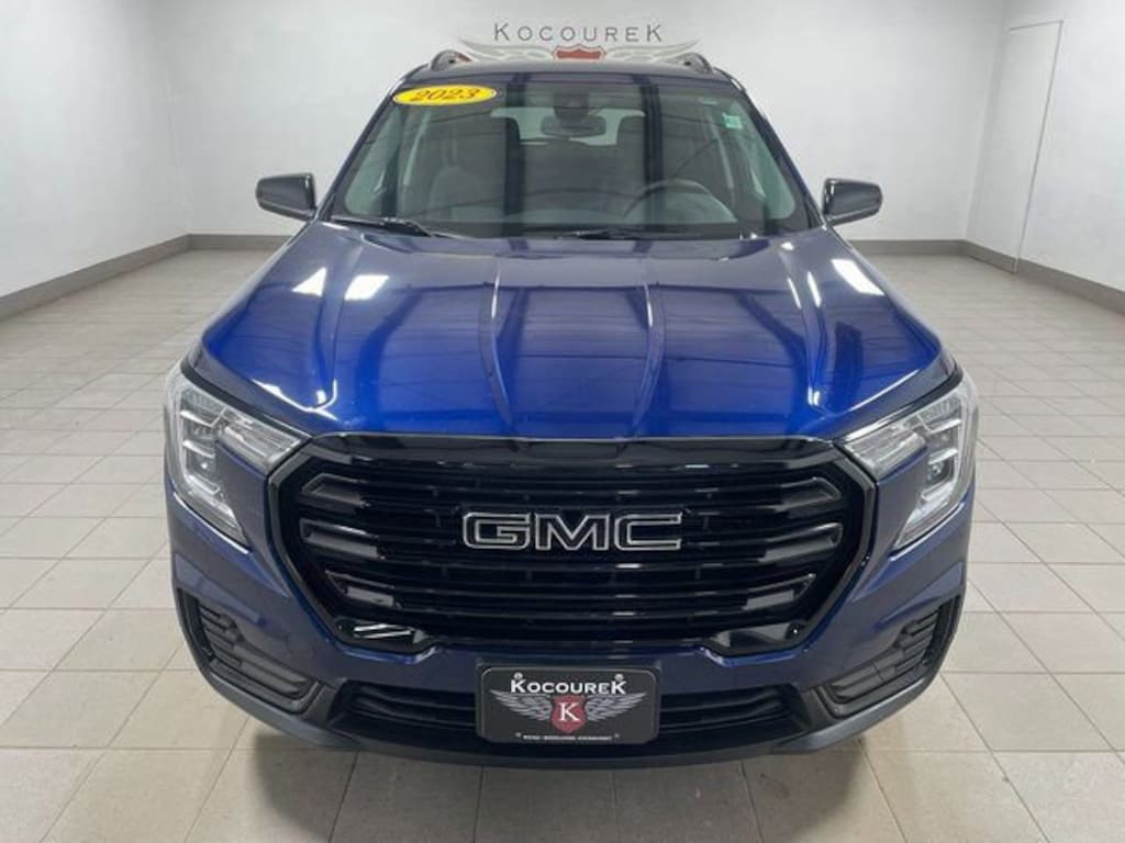 Used 2023 GMC Terrain SLE SUV