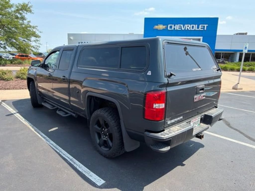 Used 2017 GMC Sierra 1500 4WD Double Cab 143.5 Truck