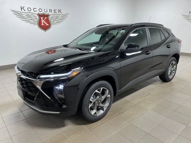 2026 Chevrolet Trax LT - Photo 3