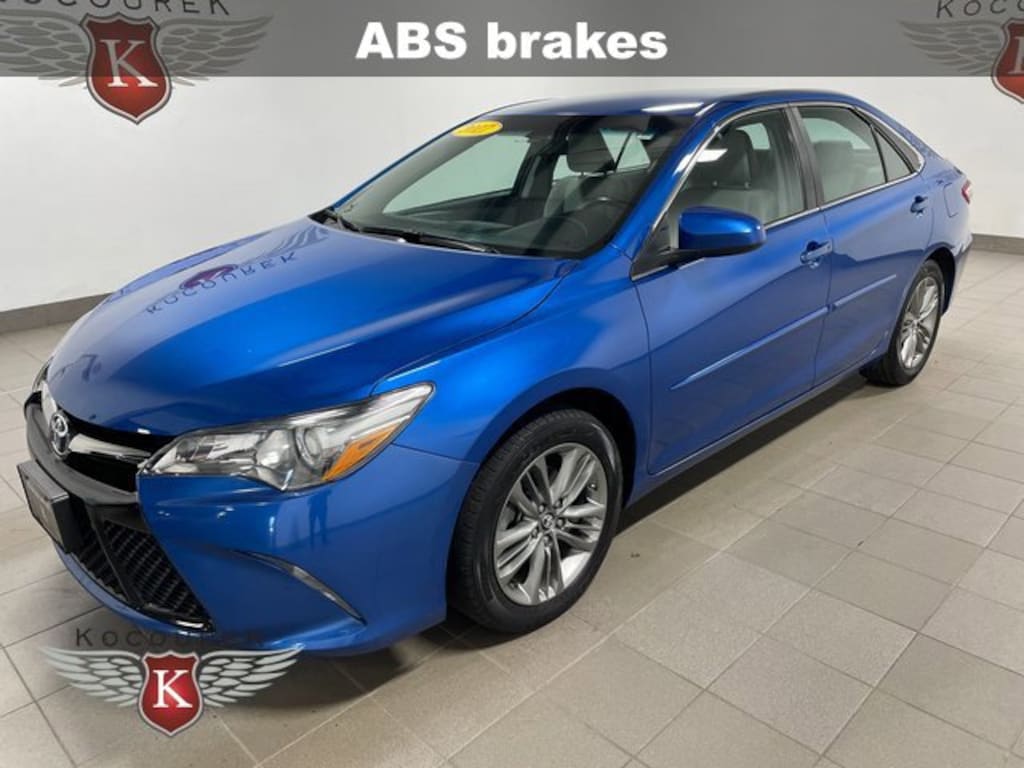Used 2017 Toyota Camry XLE