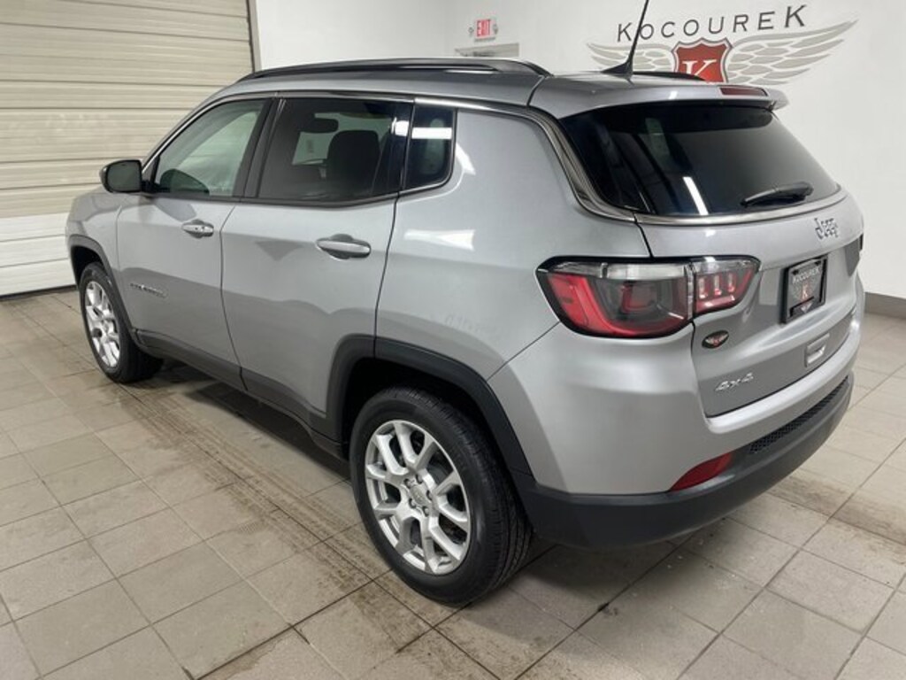 Used 2022 Jeep Compass Latitude Lux
