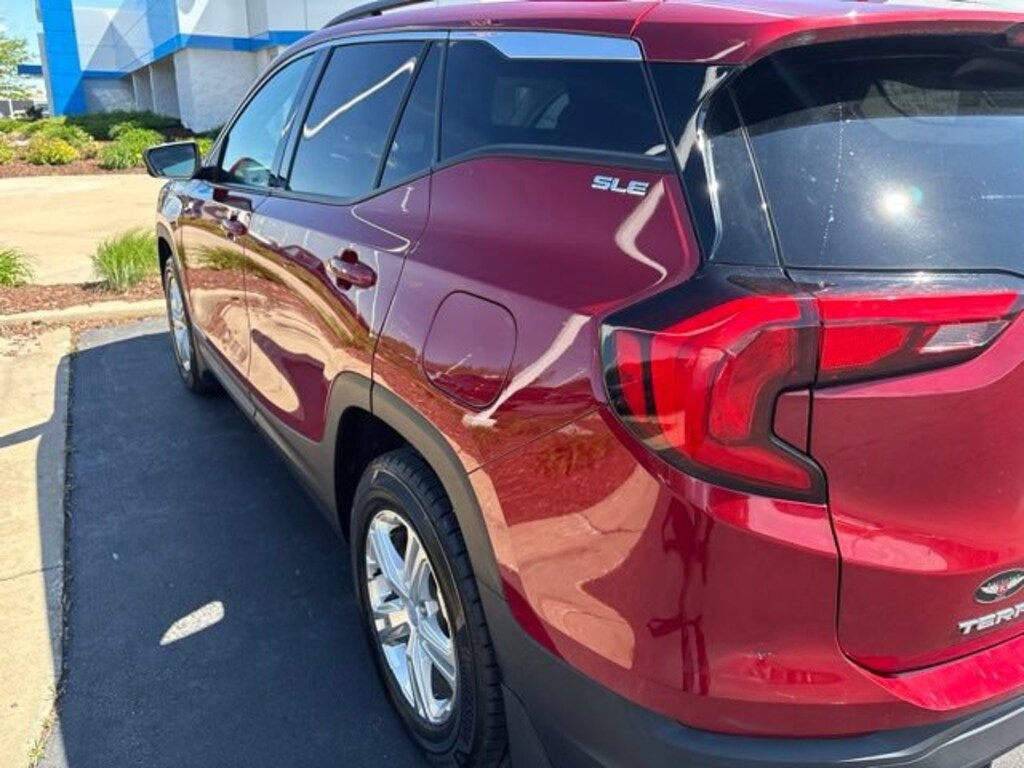 Used 2020 GMC Terrain SLE SUV