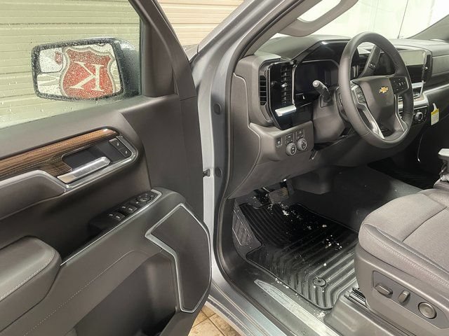 2026 Chevrolet Silverado 1500 LT - Photo 10