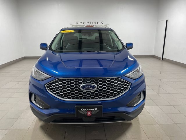 2024 Ford Edge SEL photo 2